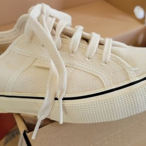 Superga 2490 Bold Organic Canvas Euro 37  but US 6.5 ( fits tight on size 7)